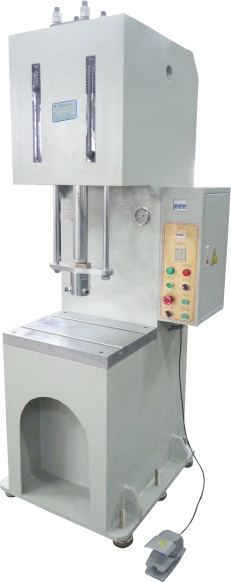 KTCF弓形油壓機